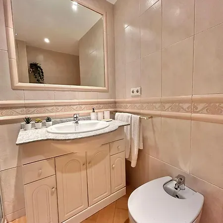 Impresionante Puente De Parking 아파트 코르도바